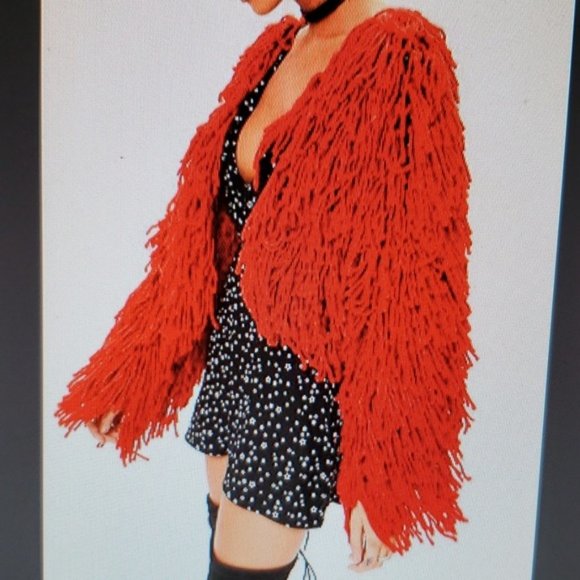 💥STUNNING💥 Bad Romance Shaggy Cardigan in Red - Picture 5 of 16